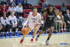 UNIVERSITY PARK, TX - JANUARY 03: Southern Methodist Mustangs guard McKenzie Adams (3) drives to the basket during the women's game between SMU and UCF on January 3, 2018 at Moody Coliseum in Dallas, TX. (Photo by George Walker/Icon Sportswire)