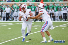 DENTON, TX - SEPTEMBER 01: SMU quarterback Ben Hicks (8) hands the ball off to running back Xavier Jones (5) during the game between North Texas and SMU on September 1, 2018 at Apogee Stadium in Denton, TX. (Photo by Mark Woods/DFWsportsonline)