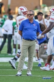 DENTON, TX - SEPTEMBER 01: Southern Methodist Mustangs head coach Sonny Dykes oversees warmups during the game between North Texas and SMU on September 1, 2018 at Apogee Stadium in Denton, TX. (Photo by George Walker/Icon Sportswire)