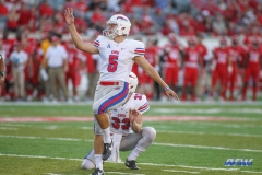 HOUSTON, CA - OCTOBER 07: Southern Methodist Mustangs place kicker Josh Williams (5) kicks during the game between SMU and Houston on October 7, 2017, at TDECU Stadium in Houston, TX. (Photo by George Walker/Icon Sportswire)