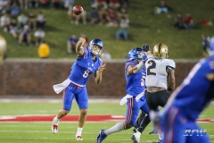 DALLAS, TX - NOVEMBER 04: Southern Methodist Mustangs quarterback Ben Hicks (8) passes during the game between SMU and UCF on November 4, 2017, at Gerald J. Ford Stadium in Dallas, TX. (Photo by George Walker/Icon Sportswire)