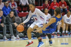 UNIVERSITY PARK, TX - DECEMBER 22: Southern Methodist Mustangs guard Kiara Perry (0) fights for position during the women's game between SMU and McNeese State on December 22, 2017, at Moody Coliseum in Dallas, TX. (Photo by George Walker/Icon Sportswire)