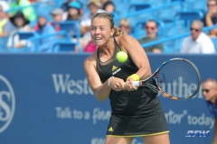 CINCINNATI, OH - AUGUST 14: Anett Kontaveit (EST) hits a backhand during the Western & Southern Open at the Lindner Family Tennis Center in Mason, Ohio on August 14, 2017. (Photo by George Walker/Icon Sportswire)