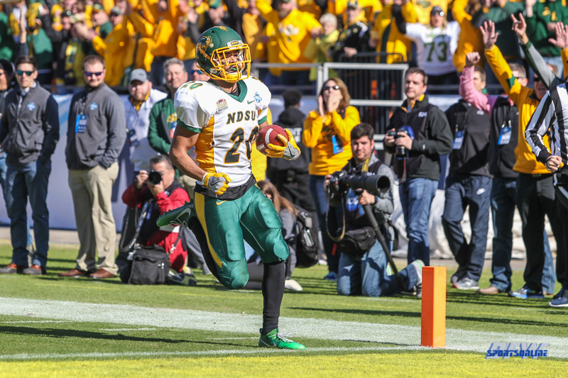 FRISCO, TX - JANUARY 06: North Dakota State Bison wide receiver Darrius Shepherd (20) crosses the goal line for a touchdown during the FCS National Championship game between North Dakota State and James Madison on January 6, 2018 at Toyota Stadium in Frisco, TX. (Photo by George Walker/Icon Sportswire)