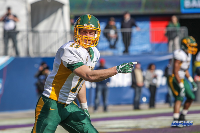 FRISCO, TX - JANUARY 06: North Dakota State Bison wide receiver Daniel Polansky (15) lines up during the FCS National Championship game between North Dakota State and James Madison on January 6, 2018 at Toyota Stadium in Frisco, TX. (Photo by George Walker/Icon Sportswire)