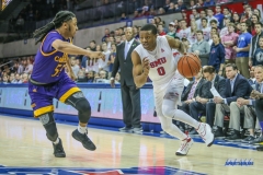 UNIVERSITY PARK, TX - JANUARY 28: Southern Methodist Mustangs guard Jahmal McMurray (0) drives to the basket against East Carolina Pirates guard Shawn Williams (55) during the game between SMU and East Carolina on January 28, 2018 at Moody Coliseum in Dallas, TX. (Photo by George Walker/Icon Sportswire)