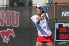 DALLAS, TX - FEBRUARY 4: Tiffany Hollebeck hits a backhand during the SMU women's tennis match vs Iowa on February 4, 2018, at the SMU Tennis Complex, Turpin Stadium & Brookshire Family Pavilion in Dallas, TX. (Photo by George Walker/DFWsportsonline)