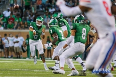 DENTON, TX - SEPTEMBER 01: UNT quarterback Mason Fine (6) passes to running back Evan Johnson (7) during the game between North Texas and SMU on September 1, 2018 at Apogee Stadium in Denton, TX. (Photo by Mark Woods/DFWsportsonline)
