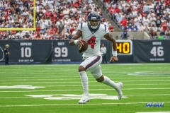 HOUSTON, TX - SEPTEMBER 23: Houston Texans quarterback Deshaun Watson (4) scrambles during the game between the Houston Texans and New York Giants on September 23, 2018, at NRG Stadium in Houston, TX. (Photo by George Walker/DFWsportsonline)