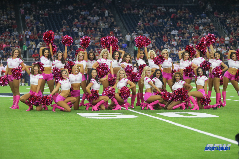 HOUSTON, TX - OCTOBER 08: Houston Texans cheerleaders during the game between the Houston Texans and Kansas City Chiefs on October 8, 2017, at NRG Stadium in Houston, TX. (Photo by George Walker/DFWsportsonline)
