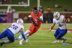 DALLAS, TX - OCTOBER 27: Southern Methodist Mustangs quarterback D.J. Gillins (7) runs upfield during the game between SMU and Tulsa on October 27, 2017, at Gerald J. Ford Stadium in Dallas, TX. (Photo by George Walker/Icon Sportswire)