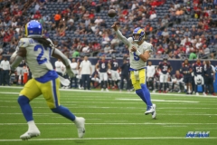 HOUSTON, TX - OCTOBER 31: Los Angeles Rams quarterback Matthew Stafford (9) during the game between the Houston Texans and Los Angeles Rams on October 31, 2021 at NRG Stadium in Houston, TX. (Photo by George Walker/DFWsportsonline)