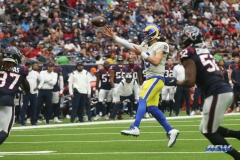 HOUSTON, TX - OCTOBER 31: Los Angeles Rams quarterback Matthew Stafford (9) during the game between the Houston Texans and Los Angeles Rams on October 31, 2021 at NRG Stadium in Houston, TX. (Photo by George Walker/DFWsportsonline)