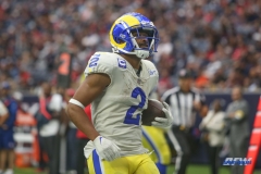HOUSTON, TX - OCTOBER 31: Los Angeles Rams wide receiver Robert Woods (2) during the game between the Houston Texans and Los Angeles Rams on October 31, 2021 at NRG Stadium in Houston, TX. (Photo by George Walker/DFWsportsonline)