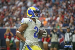 HOUSTON, TX - OCTOBER 31: Los Angeles Rams wide receiver Robert Woods (2) during the game between the Houston Texans and Los Angeles Rams on October 31, 2021 at NRG Stadium in Houston, TX. (Photo by George Walker/DFWsportsonline)
