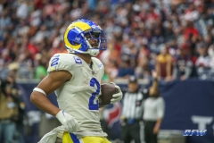 HOUSTON, TX - OCTOBER 31: Los Angeles Rams wide receiver Robert Woods (2) during the game between the Houston Texans and Los Angeles Rams on October 31, 2021 at NRG Stadium in Houston, TX. (Photo by George Walker/DFWsportsonline)