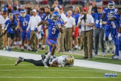 DALLAS, TX - NOVEMBER 04: Southern Methodist Mustangs wide receiver James Proche (3) runs to the end zone for a touchdown during the game between SMU and UCF on November 4, 2017, at Gerald J. Ford Stadium in Dallas, TX. (Photo by George Walker/Icon Sportswire)