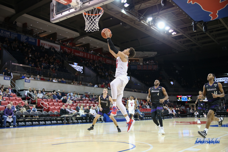 DALLAS, TX - NOVEMBER 14: Southern Methodist Mustangs forward Ethan Chargois (25) during the game between SMU and Western Carolina on November 14, 2017 at Moody Coliseum in Dallas, TX. (Photo by George Walker/DFWsportsonline)