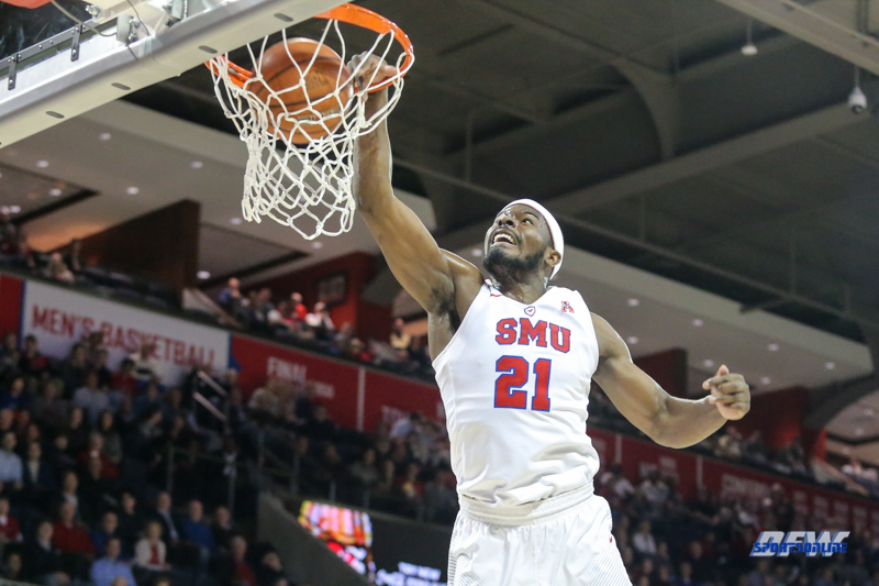 UNIVERSITY PARK, TX - DECEMBER 18: Southern Methodist Mustangs guard Ben Emelogu II (21) dunks the ball during the game between SMU and Boise State on December 18, 2017, at Moody Coliseum in Dallas, TX. (Photo by George Walker/Icon Sportswire)