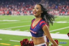 HOUSTON, TX - OCTOBER 08: Houston Texans cheerleader during the game between the Houston Texans and Kansas City Chiefs on October 8, 2017, at NRG Stadium in Houston, TX. (Photo by George Walker/DFWsportsonline)