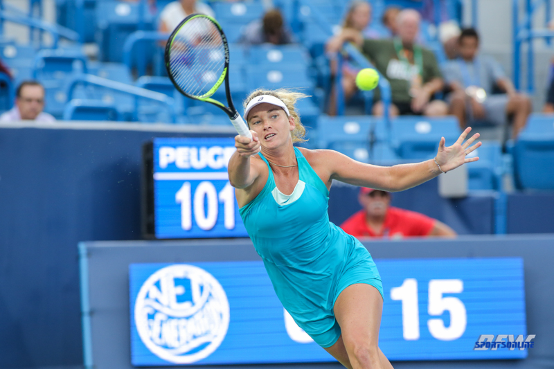 CINCINNATI, OH - AUGUST 14: CoCo Vandeweghe hits a forehand during the Western & Southern Open at the Lindner Family Tennis Center in Mason, Ohio on August 14, 2017. (Photo by George Walker/Icon Sportswire)