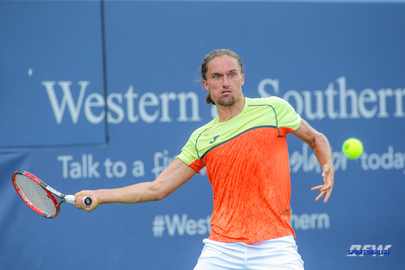 CINCINNATI, OH - Alexandr Dolgopolov (UKR) during the Western & Southern Open at the Lindner Family Tennis Center in Mason, Ohio on August 16, 2017, (Photo by George Walker/DFWsportsonline