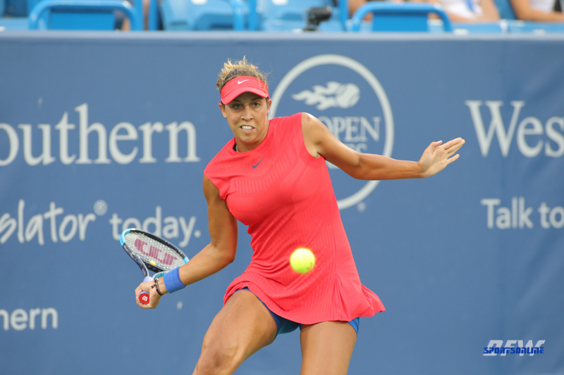 CINCINNATI, OH - AUGUST 14: Madison Keys (USA) hits a forehand during the Western & Southern Open at the Lindner Family Tennis Center in Mason, Ohio on August 14, 2017. (Photo by George Walker/Icon Sportswire)