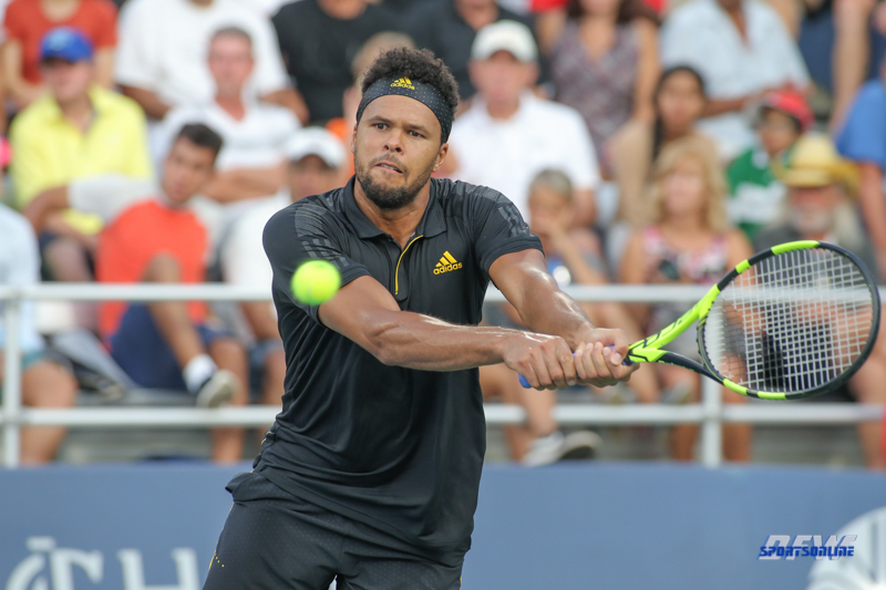 CINCINNATI, OH - AUGUST 15: Jo-Wilfried Tsonga (FRA) returns a serve during the Western & Southern Open at the Lindner Family Tennis Center in Mason, Ohio on August 15, 2017. (Photo by George Walker/Icon Sportswire)