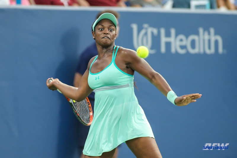 CINCINNATI, OH - AUGUST 15: Sloane Stephens (USA) hits a forehand during the Western & Southern Open at the Lindner Family Tennis Center in Mason, Ohio on August 15, 2017. (Photo by George Walker/Icon Sportswire)