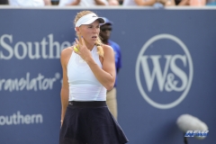 CINCINNATI, OH - Caroline Wozniacki (DEN) during the Western & Southern Open at the Lindner Family Tennis Center in Mason, Ohio on August 16, 2017, (Photo by George Walker/DFWsportsonline