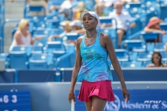 CINCINNATI, OH - AUGUST 15: Venus Williams (USA) walks to the service line during the Western & Southern Open at the Lindner Family Tennis Center in Mason, Ohio on August 15, 2017. (Photo by George Walker/Icon Sportswire)