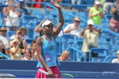 CINCINNATI, OH - AUGUST 15: Venus Williams (USA) waves to the crowd during the Western & Southern Open at the Lindner Family Tennis Center in Mason, Ohio on August 15, 2017. (Photo by George Walker/Icon Sportswire)