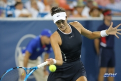CINCINNATI, OH - AUGUST 15: Garbine Muguruza (ESP) hits a forehand during the Western & Southern Open at the Lindner Family Tennis Center in Mason, Ohio on August 15, 2017. (Photo by George Walker/Icon Sportswire)