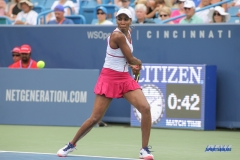 CINCINNATI, OH - AUGUST 16: Venus Williams (USA) hits a backhand during the Western & Southern Open at the Lindner Family Tennis Center in Mason, Ohio on August 16, 2017.(Photo by George Walker/Icon Sportswire)