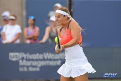 CINCINNATI, OH - AUGUST 16: Dominika Cibulkova (SVK) hits a backhand during the Western & Southern Open at the Lindner Family Tennis Center in Mason, Ohio on August 16, 2017.(Photo by George Walker/Icon Sportswire)