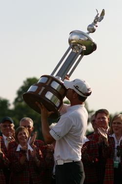 Zach Johnson wins the 2010 Crowne Plaza Invitational at Colonial. Photo by George Walker.
