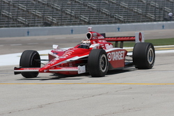 Scott Dixon practices for the Firestone 550k. Photo by George Walker