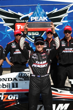 Ryan Briscoe wins the Peak Performance Pole Award at Texas. Photo by George Walker