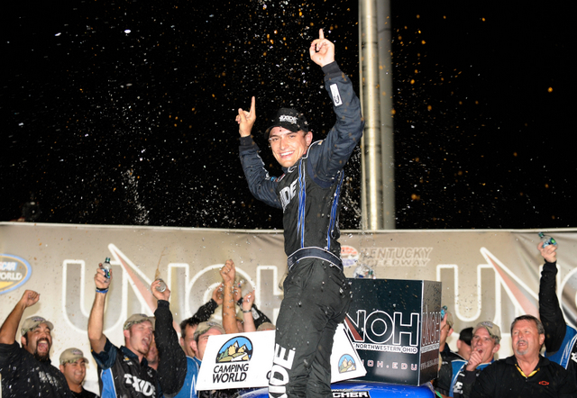 james-buescher-wins-kentucky-trucks-victory-lane-2013