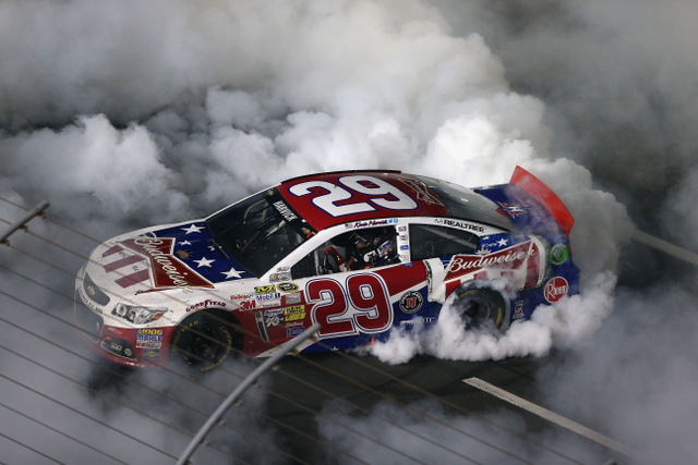 Kevin-Harvick-burnout-Coca-Coca-600-NASCAR